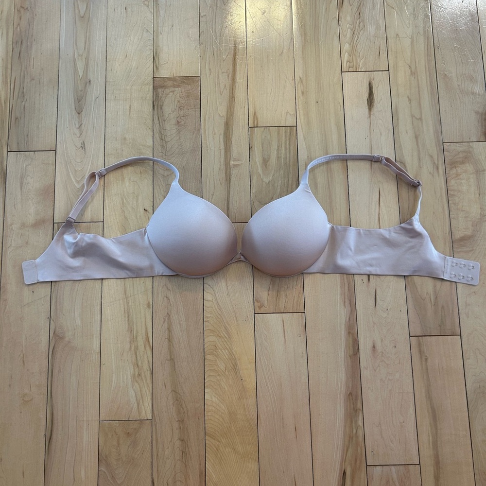 SKIMS Ultimate Teardrop Push-up Bra